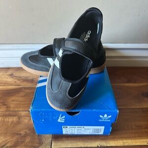 Adidas Samba Jane W Two-Tone Black Velcro Sneakers Women’s 5.5 New